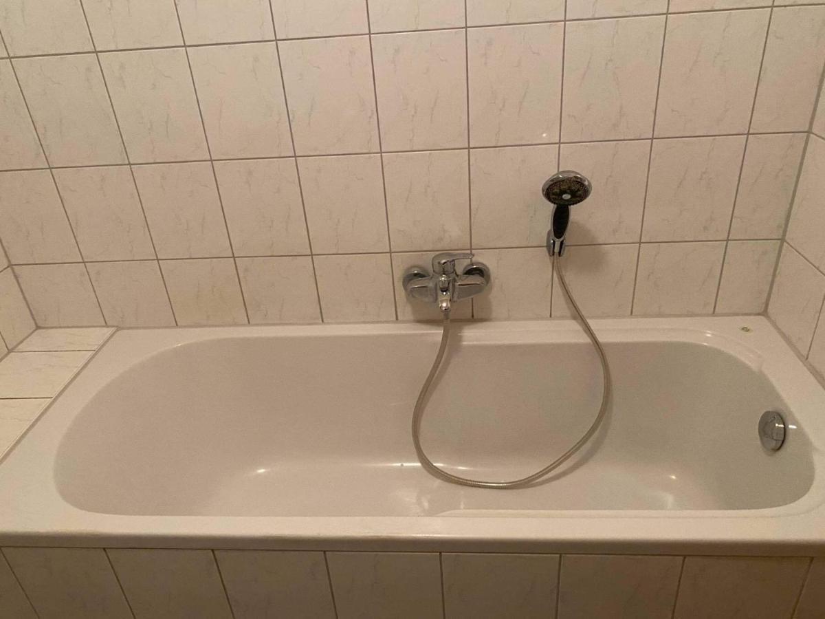 Top Lage 2 Zimmerwohnung Mit Balkon Und Bester Aussicht In Og 2 Links Rostock Bagian luar foto