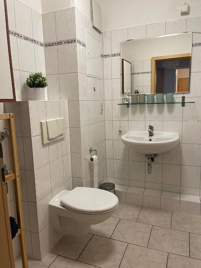 Top Lage 2 Zimmerwohnung Mit Balkon Und Bester Aussicht In Og 2 Links Rostock Bagian luar foto
